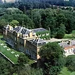 فندق مبيت وإفطار Chateau De Larroque 3*