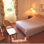 Chateau De Larroque فندق مبيت وإفطار