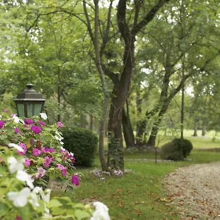 Chateau De Larroque 3* Gimont