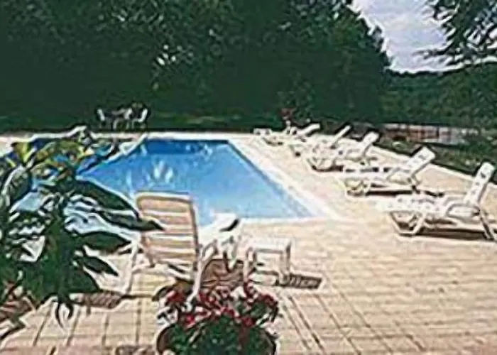 Chateau De Larroque ベッド・アンド・ブレックファスト Gimont