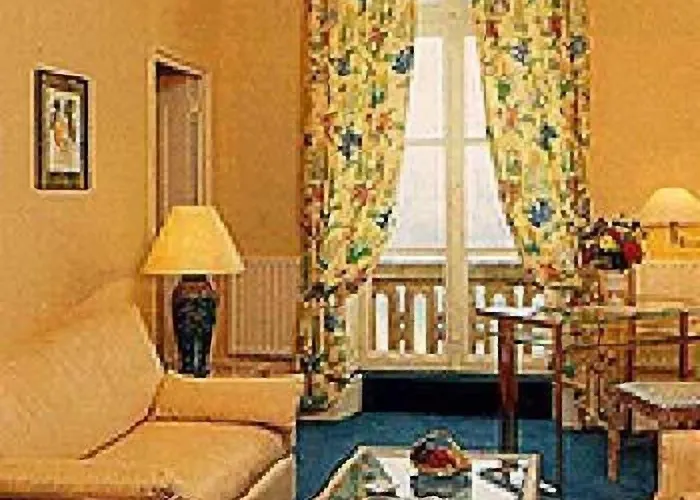 Chateau De Larroque ベッド・アンド・ブレックファスト